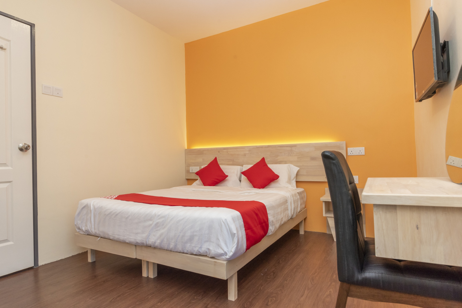 OYO 778 BMW 2 Hotel