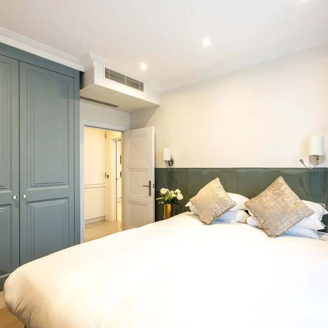 Photo - Fountain House Apartments - Hyde Park, London