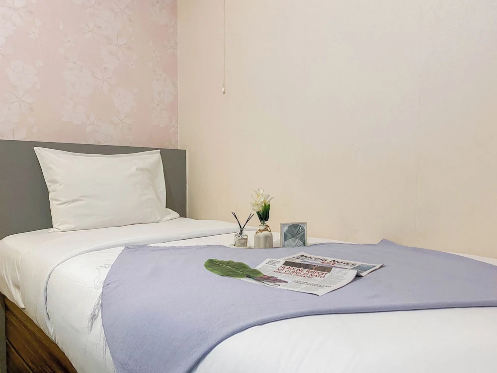 Best And Homey 2Br At Bassura City Apartment
