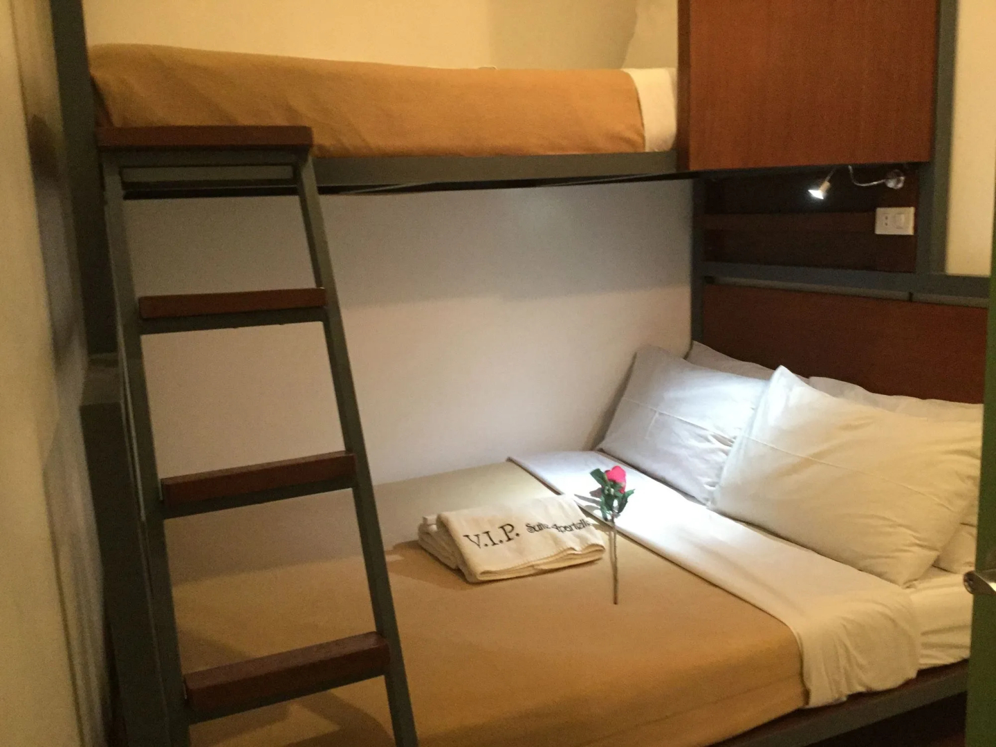 Foto - Townhouse OAK Makati Manila Near PNR Pasay Evangelista formerly VIP Suites