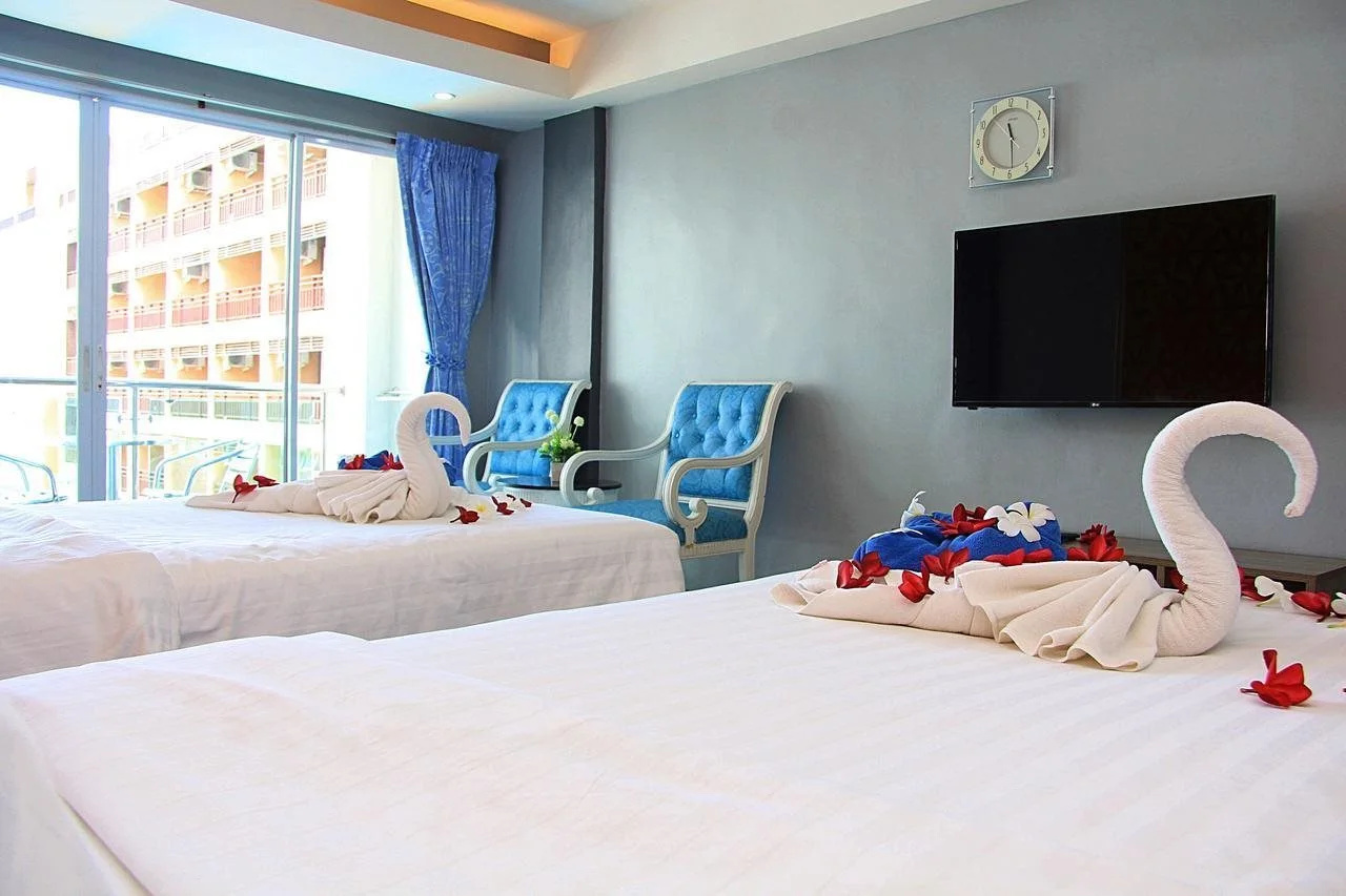 Photo - Dragon Beach Resort , Jomtien Beach Pattaya