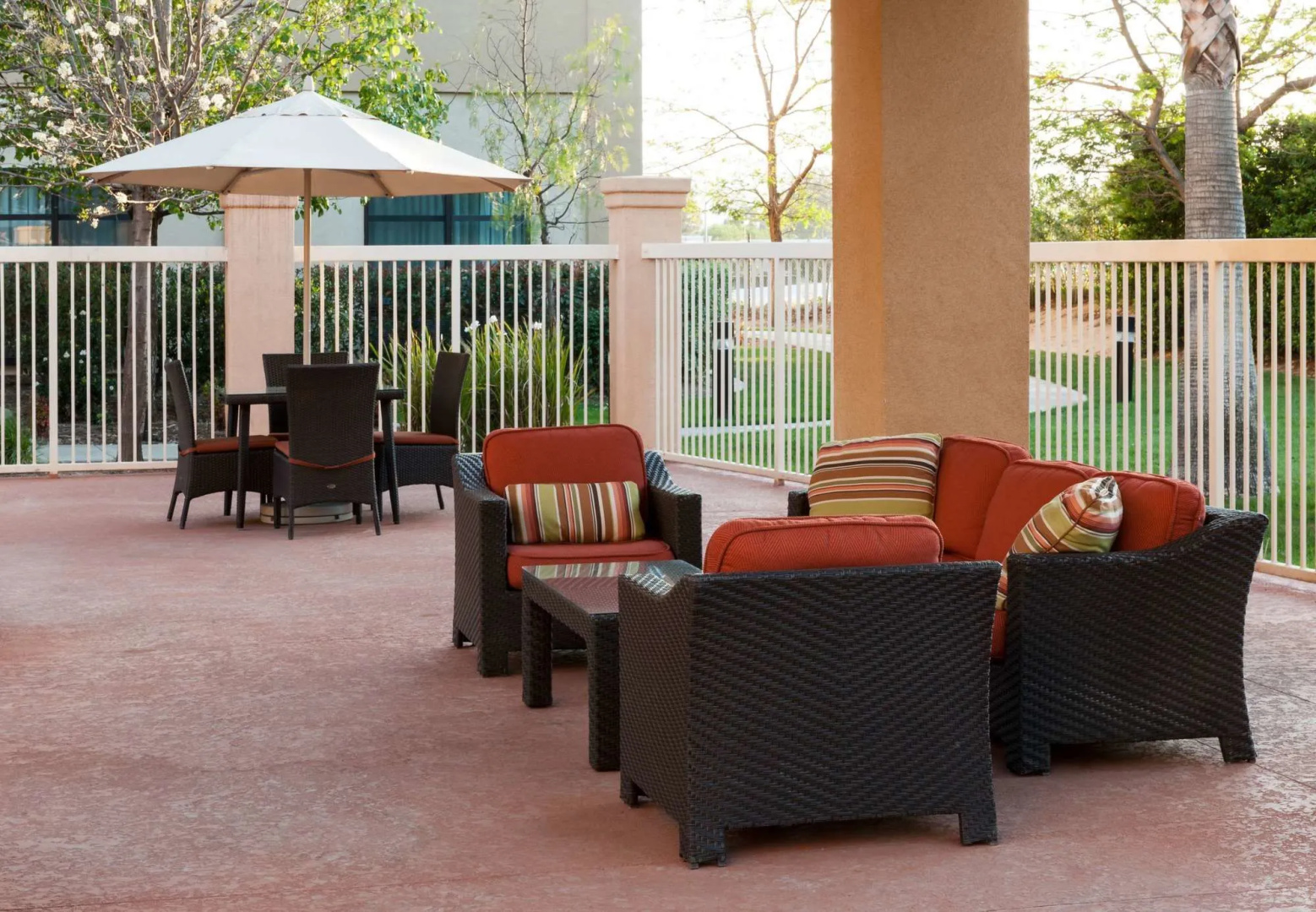 Foto - Courtyard by Marriott Santa Clarita Valencia