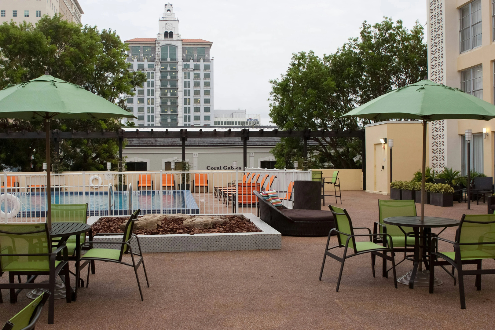 Foto - Courtyard Miami in Coral Gables by Marriott