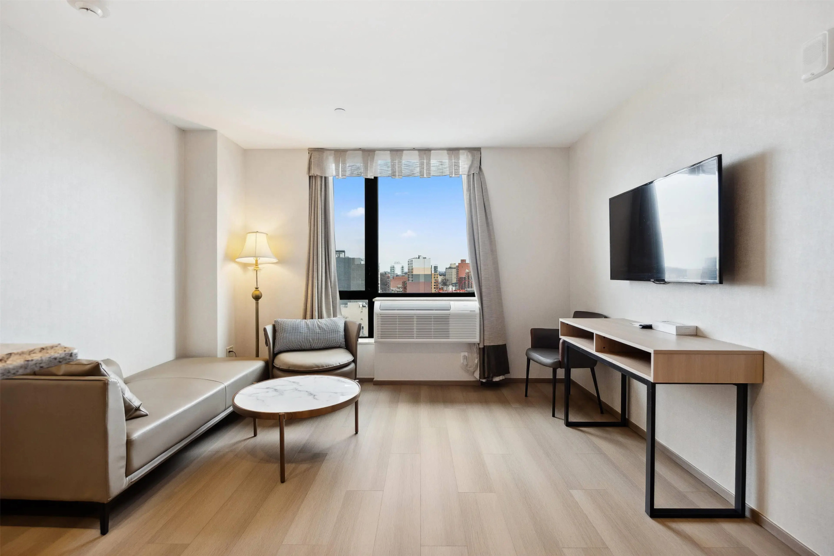 Foto - Ramada by Wyndham Flushing Queens