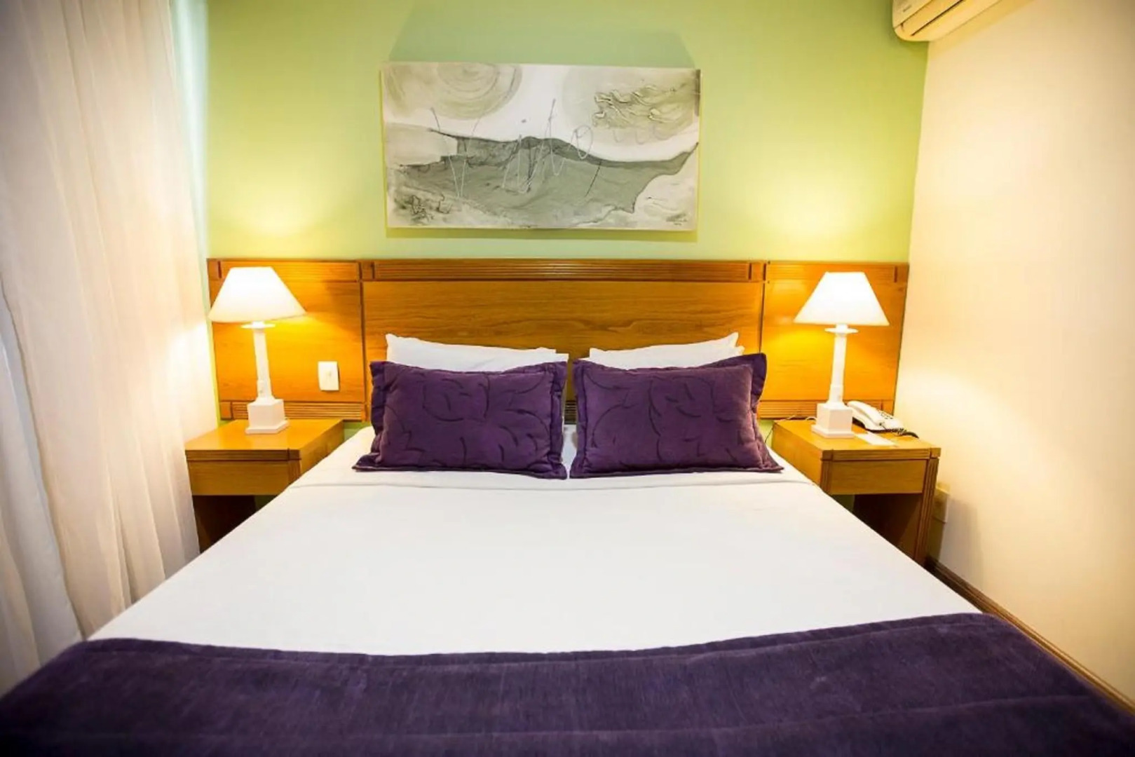 Photo - Quality Suites Vila Olimpia