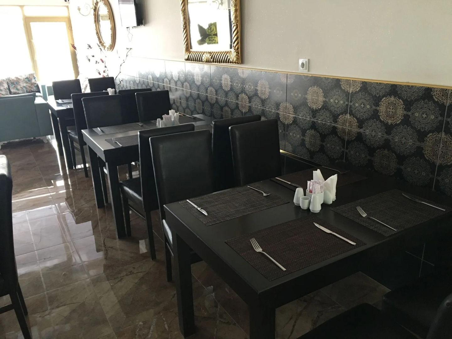 Photo - Exporoyal Hotel
