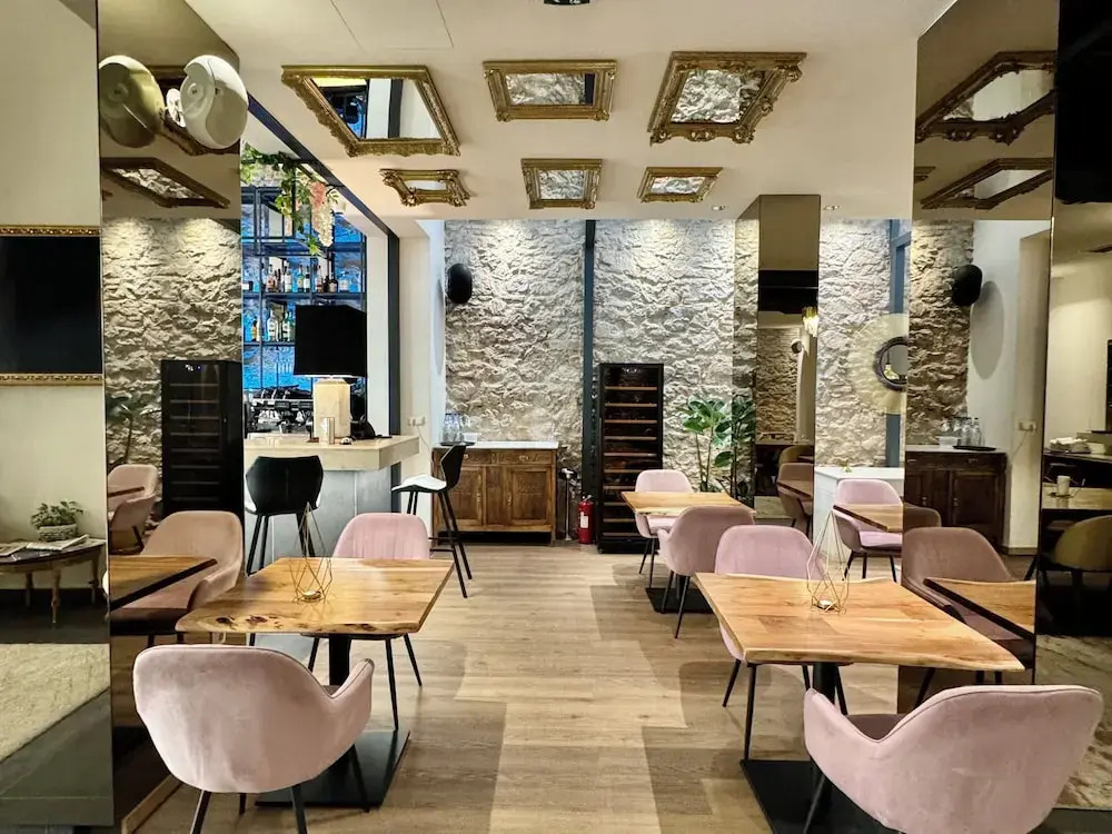 Photo - Athens The L7 Str - Luxury Boutique Collection Hotel