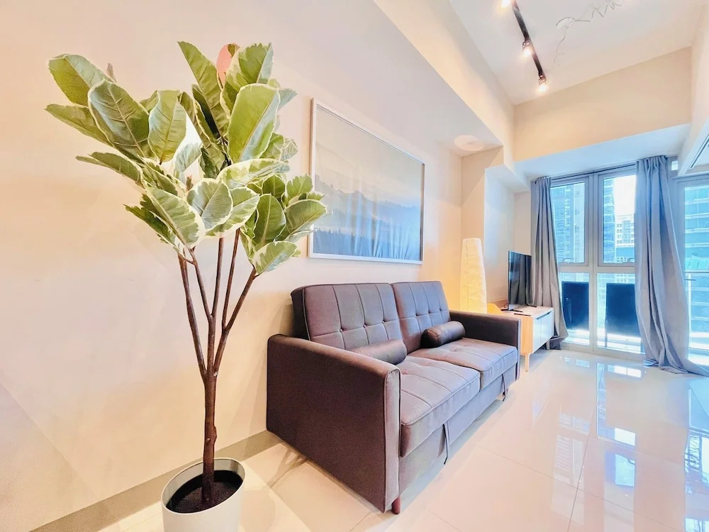 Foto - Uptown Parksuites Tower 2 BGC - Staycations Up Above 9