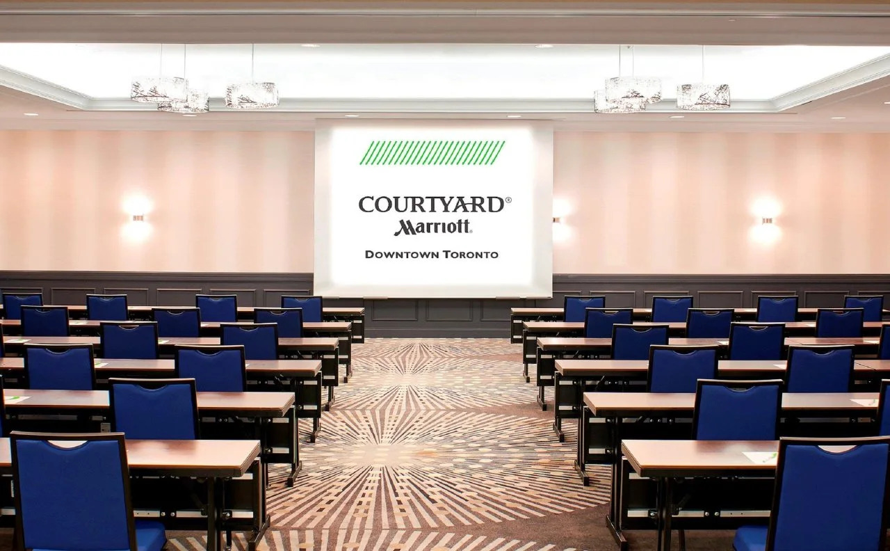 Photo - Courtyard by Marriott Toronto Downtown