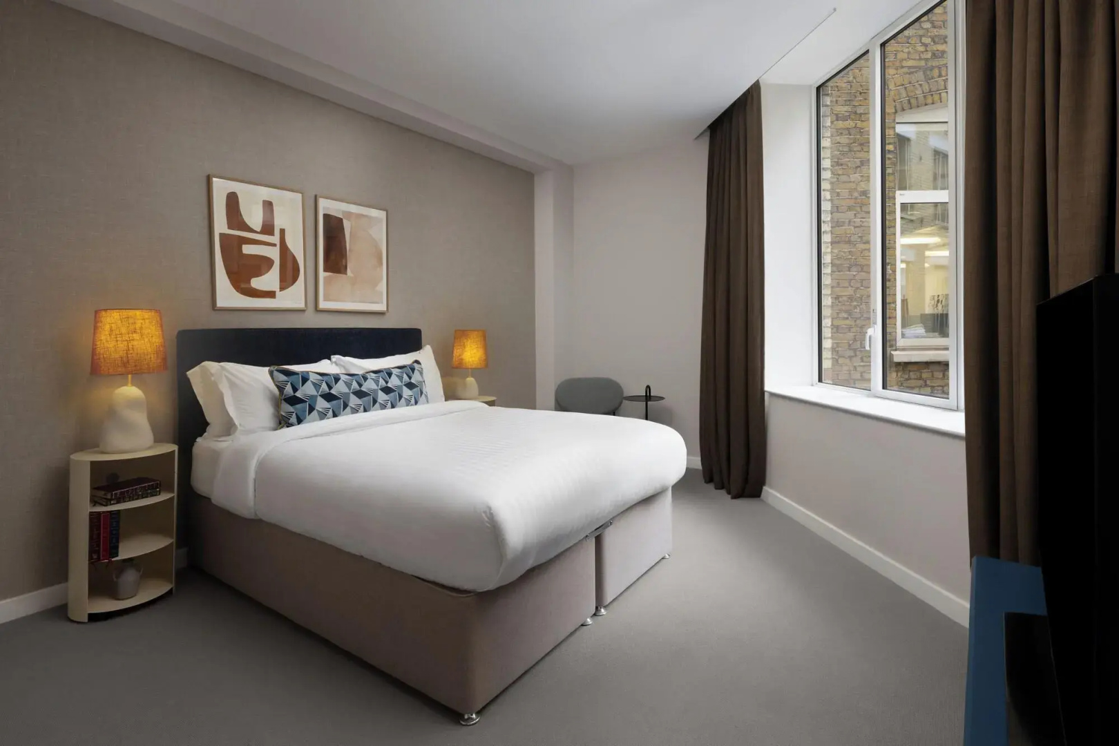 Photo - The Lincoln Suites