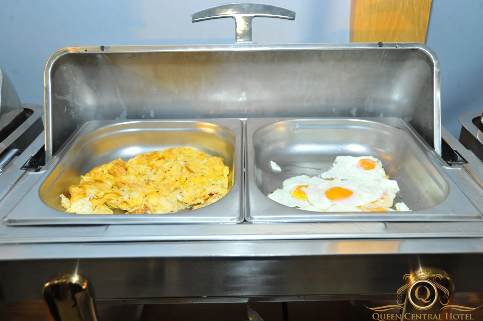 Photo - Queen Central Hotel - Ben Thanh Market