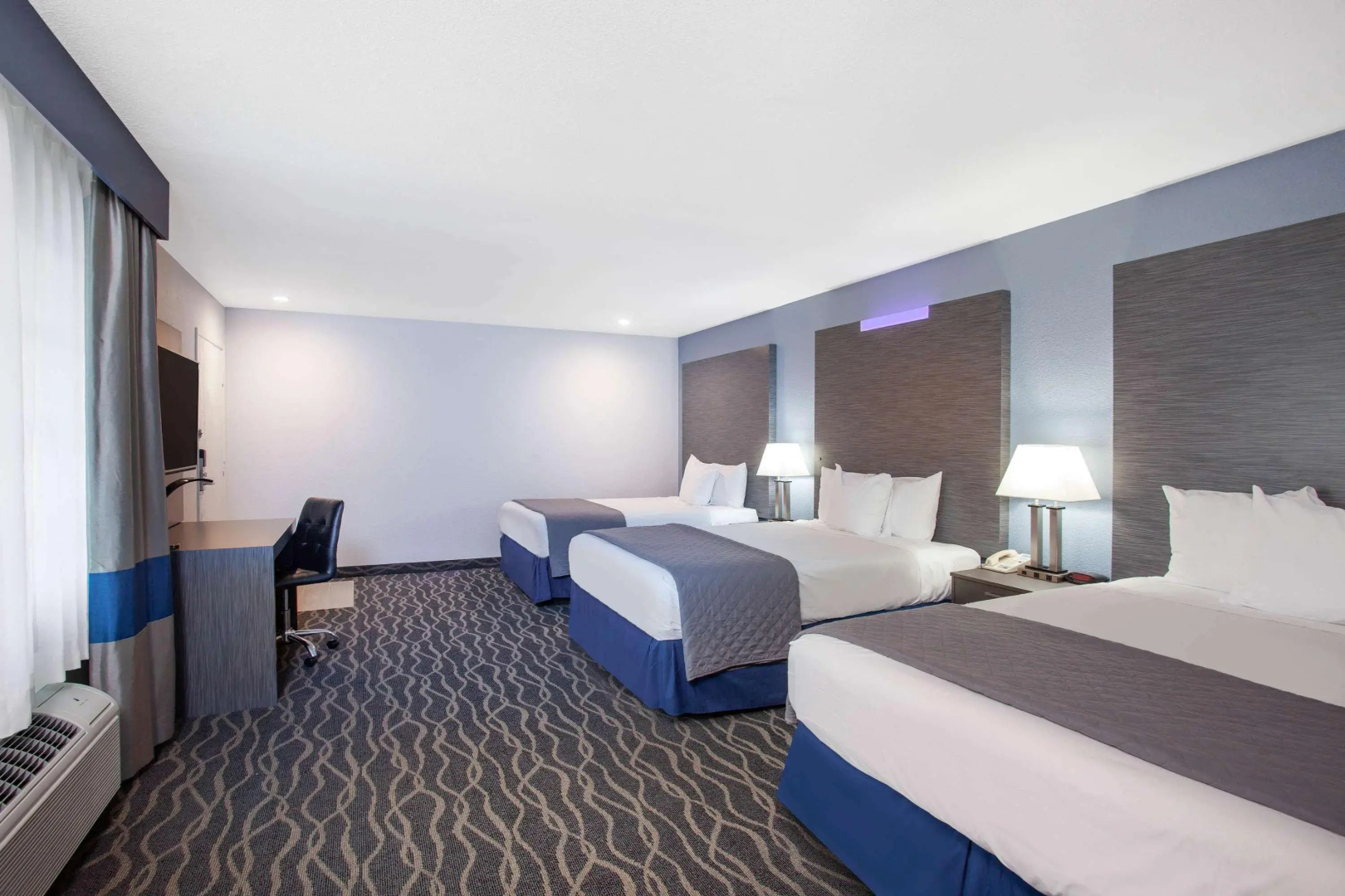 Foto - Travelodge Inn & Suites by Wyndham Anaheim on Disneyland Dr