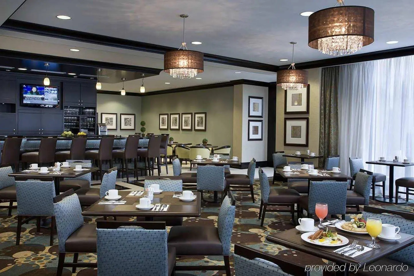 Photo - Hilton Garden Inn Toronto Airport West/Mississauga