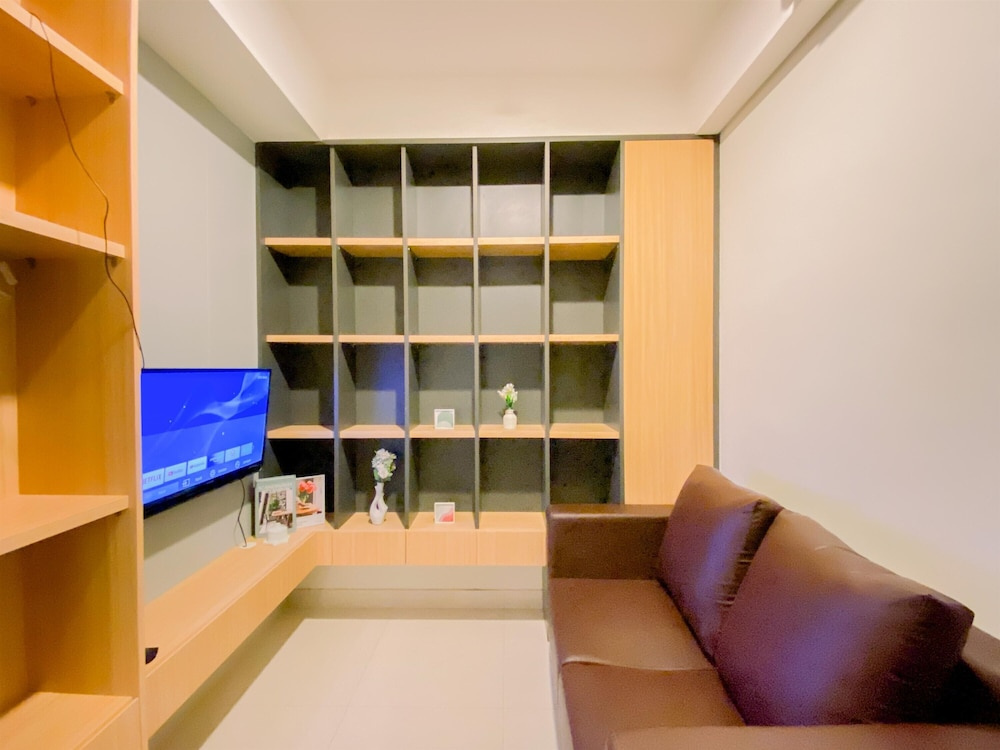 Good Place And Modern 1Br Gold Coast Apartment