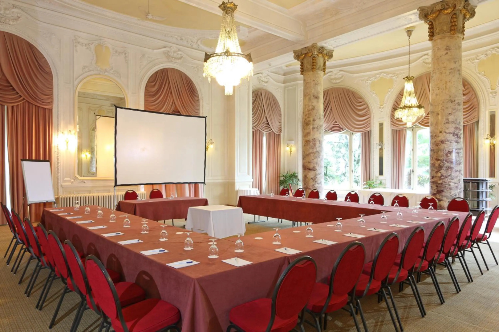 Photo - Hotel du Grand Lac Excelsior