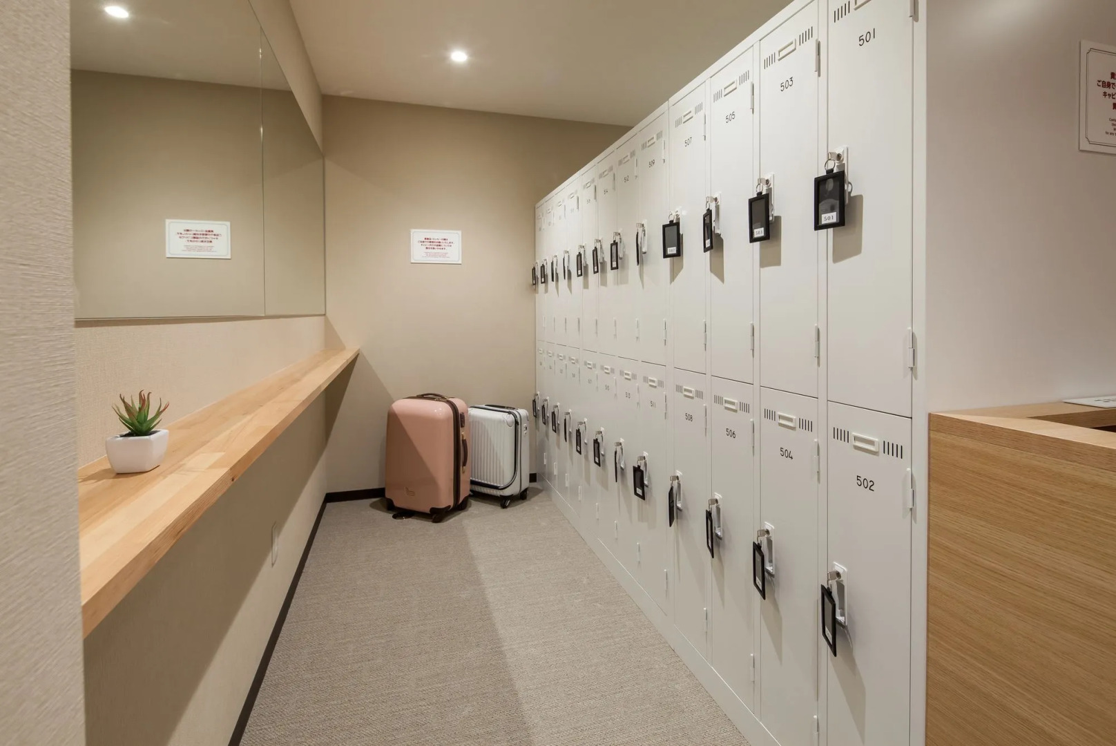 Foto - Y's CABIN Osaka Namba