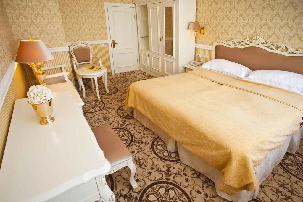 Photo - Olympic Hotel