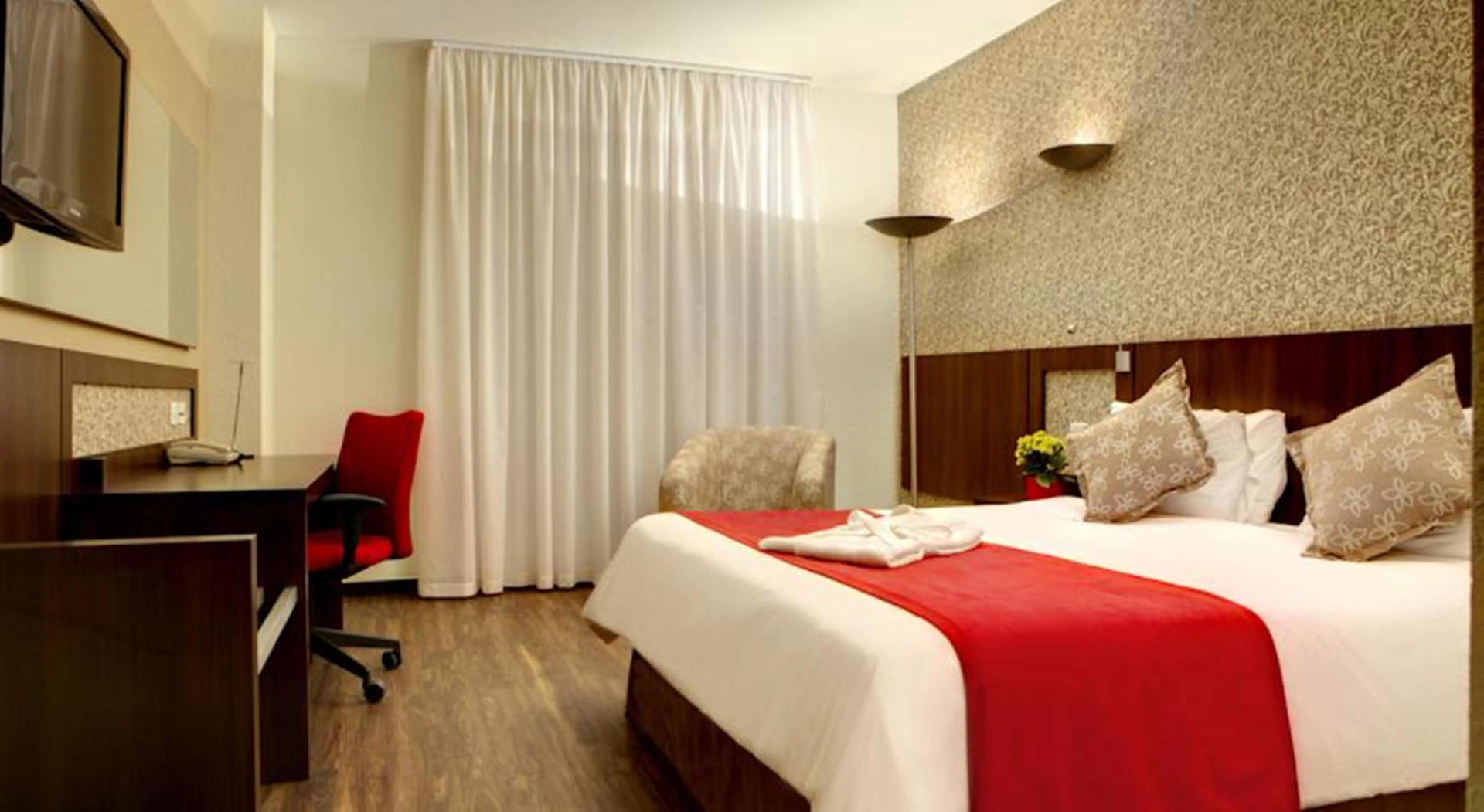 Photo - Quality Hotel Curitiba