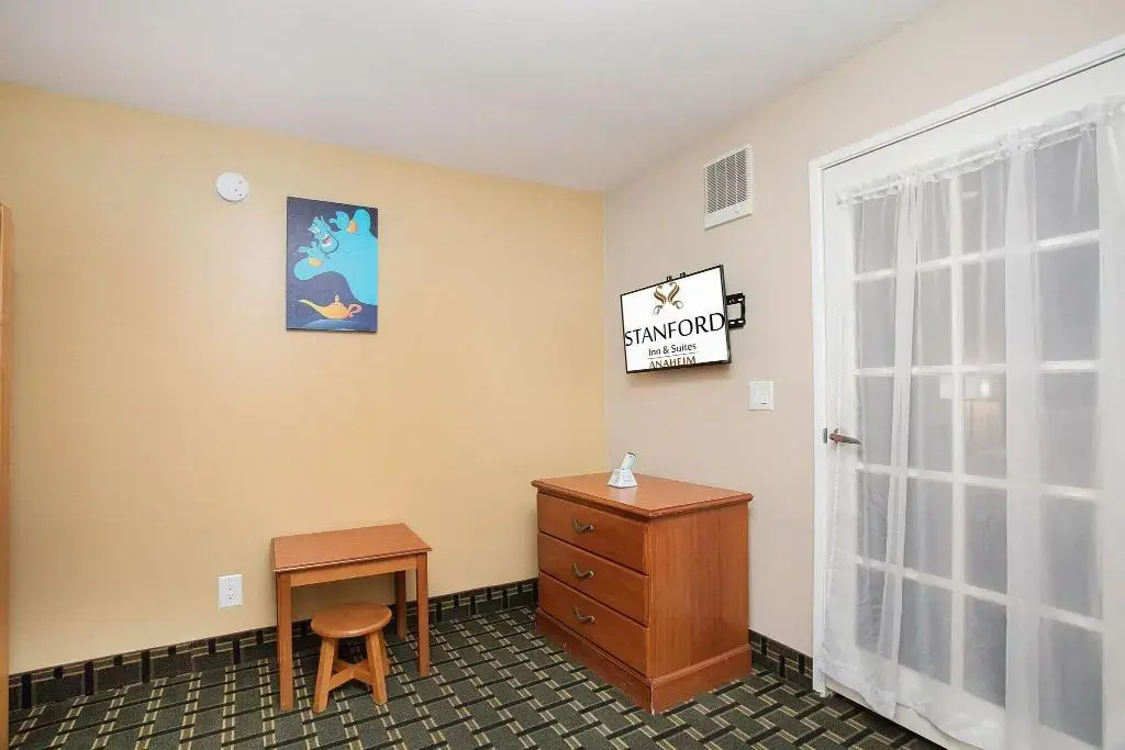 Photo - Stanford Inn & Suites Anaheim