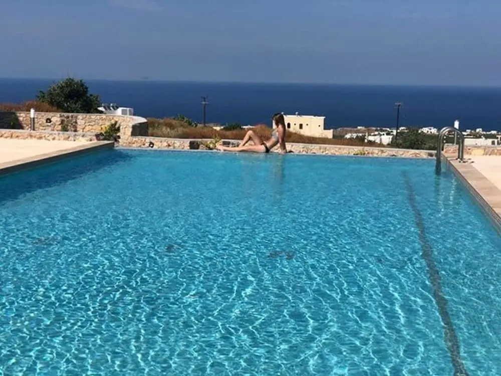 Photo - fira blue horizon