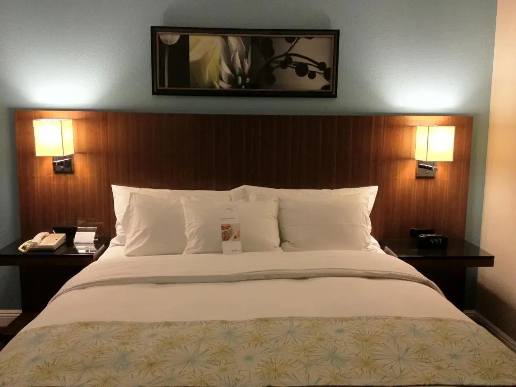 Photo - DoubleTree by Hilton Chatsworth