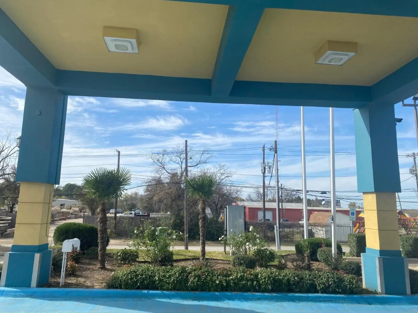 Foto - Tropicana Inn and Suites