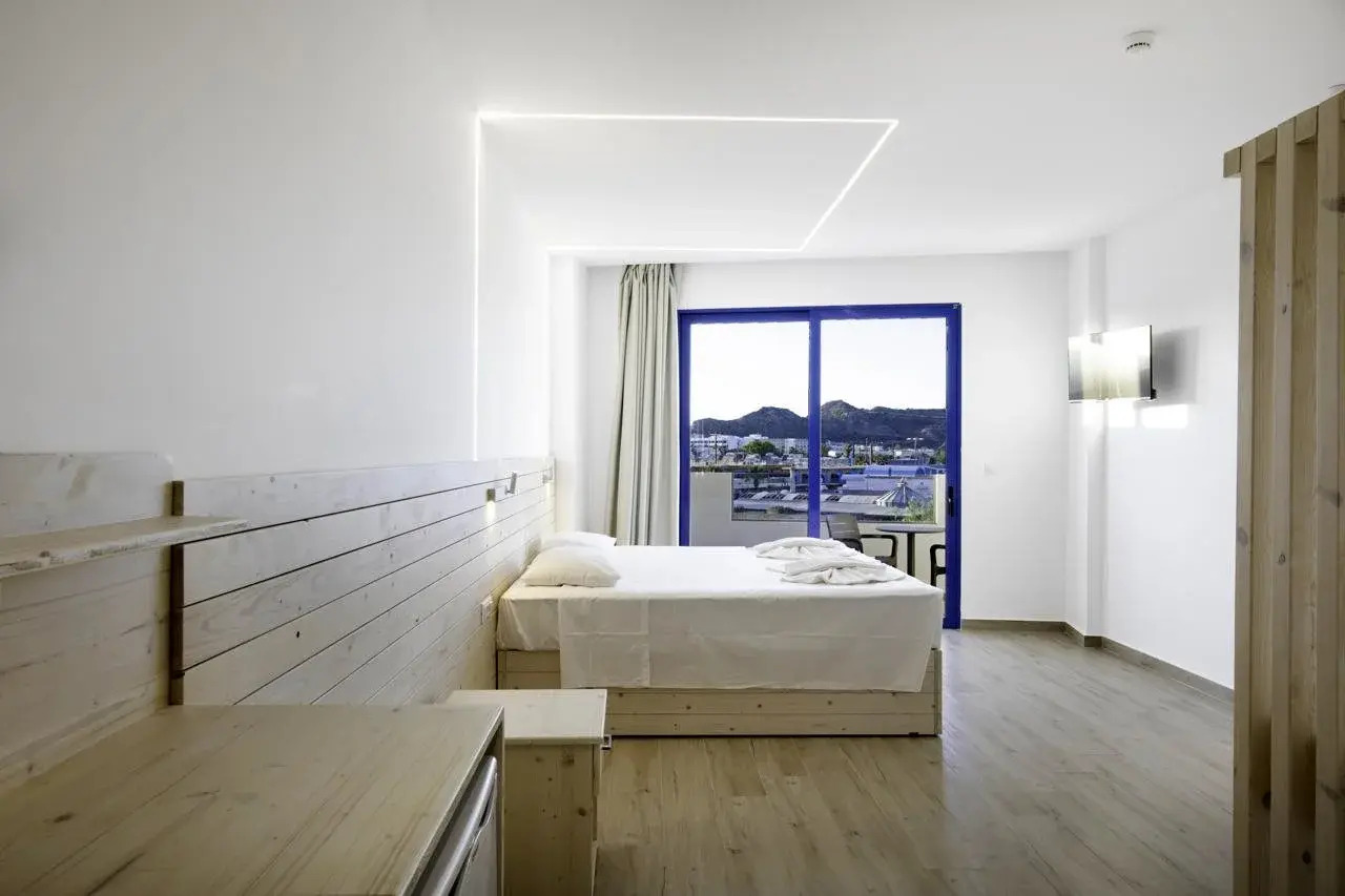 Photo - Raffaello Beach