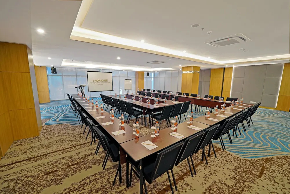Foto - Front One Boutique Hotel Taman Anggrek