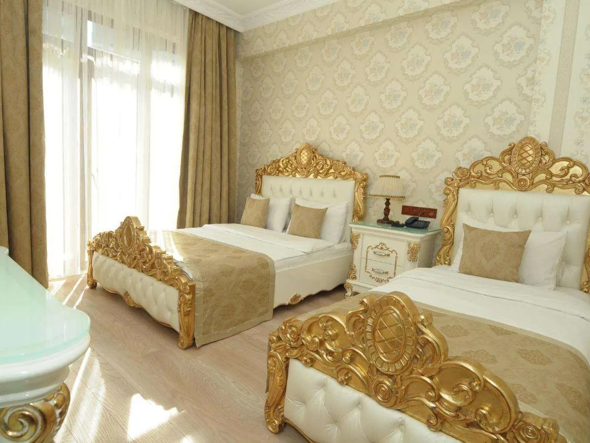 Photo - Best Town Hotel
