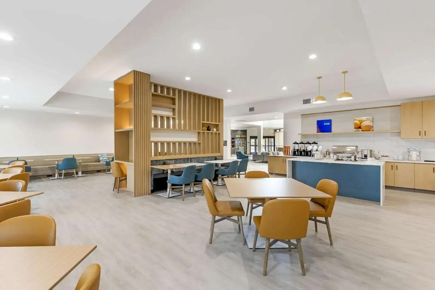 Photo - Comfort Inn & Suites Verona at Turning Stone Resort Casino