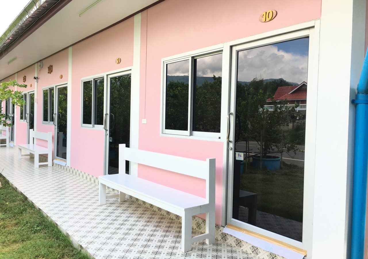 Ban Suan Kru Kob