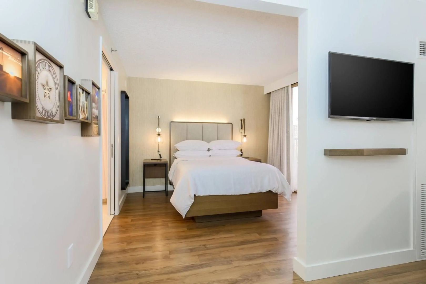 Foto - Sheraton Suites Market Center Dallas