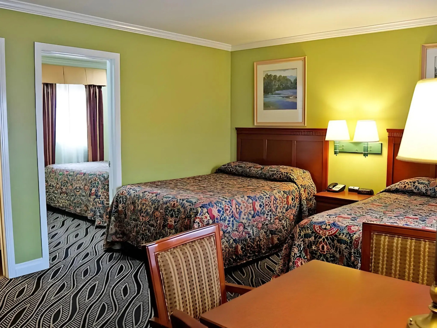 Photo - Redondo Inn and Suites