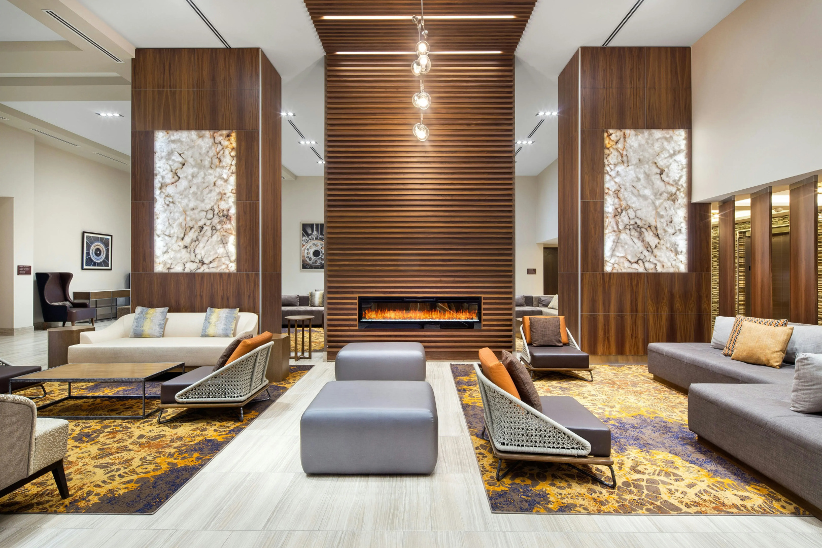 Foto - DoubleTree by Hilton Toronto Airport