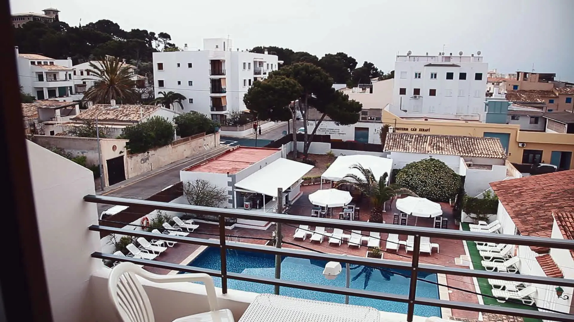 Photo - Hotel Chevy & Suites