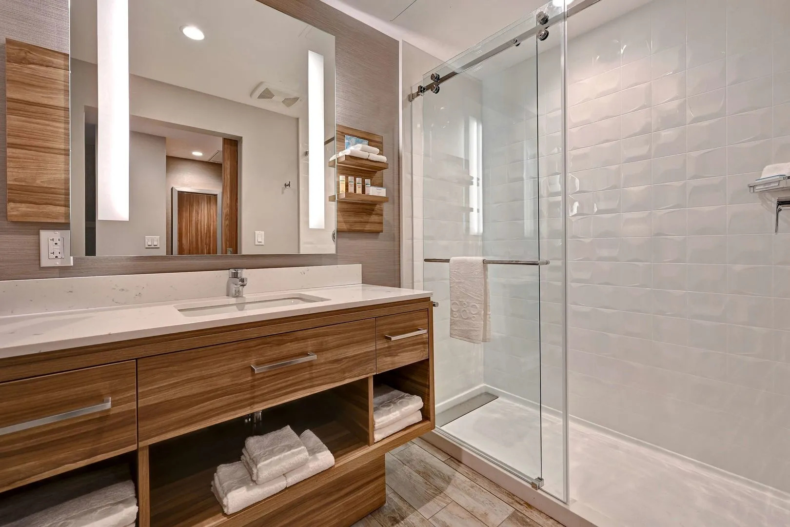 Photo - Hilton Garden Inn Anaheim Resort