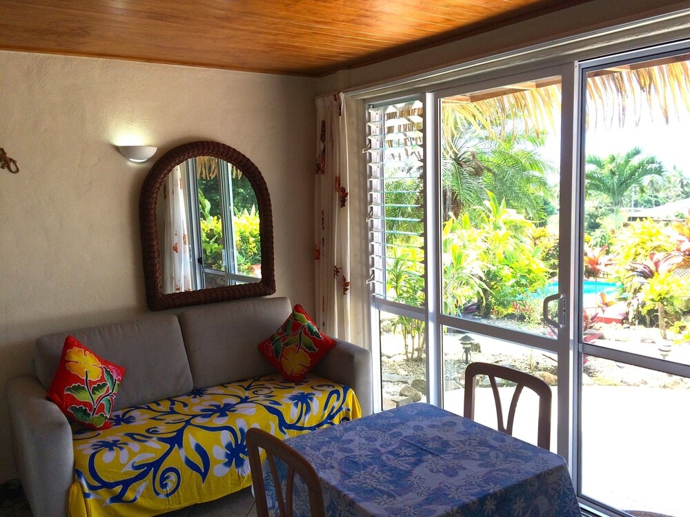 Muri Retreat Apartments