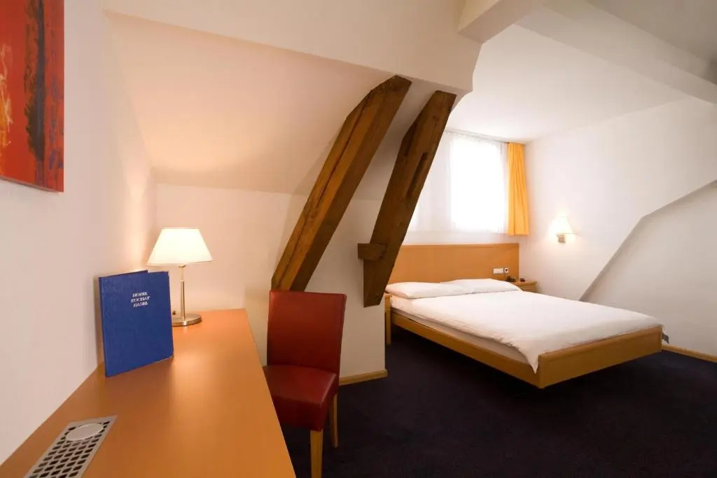 Photo - Central City Hotel Rochat