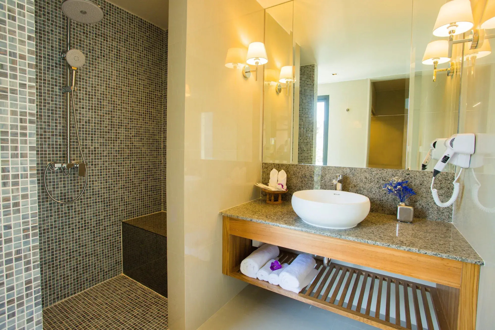 Photo - Lanna Thaphae Hotel