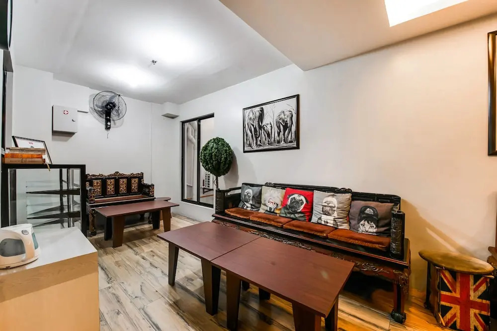 Photo - OYO 136 Regal Residences