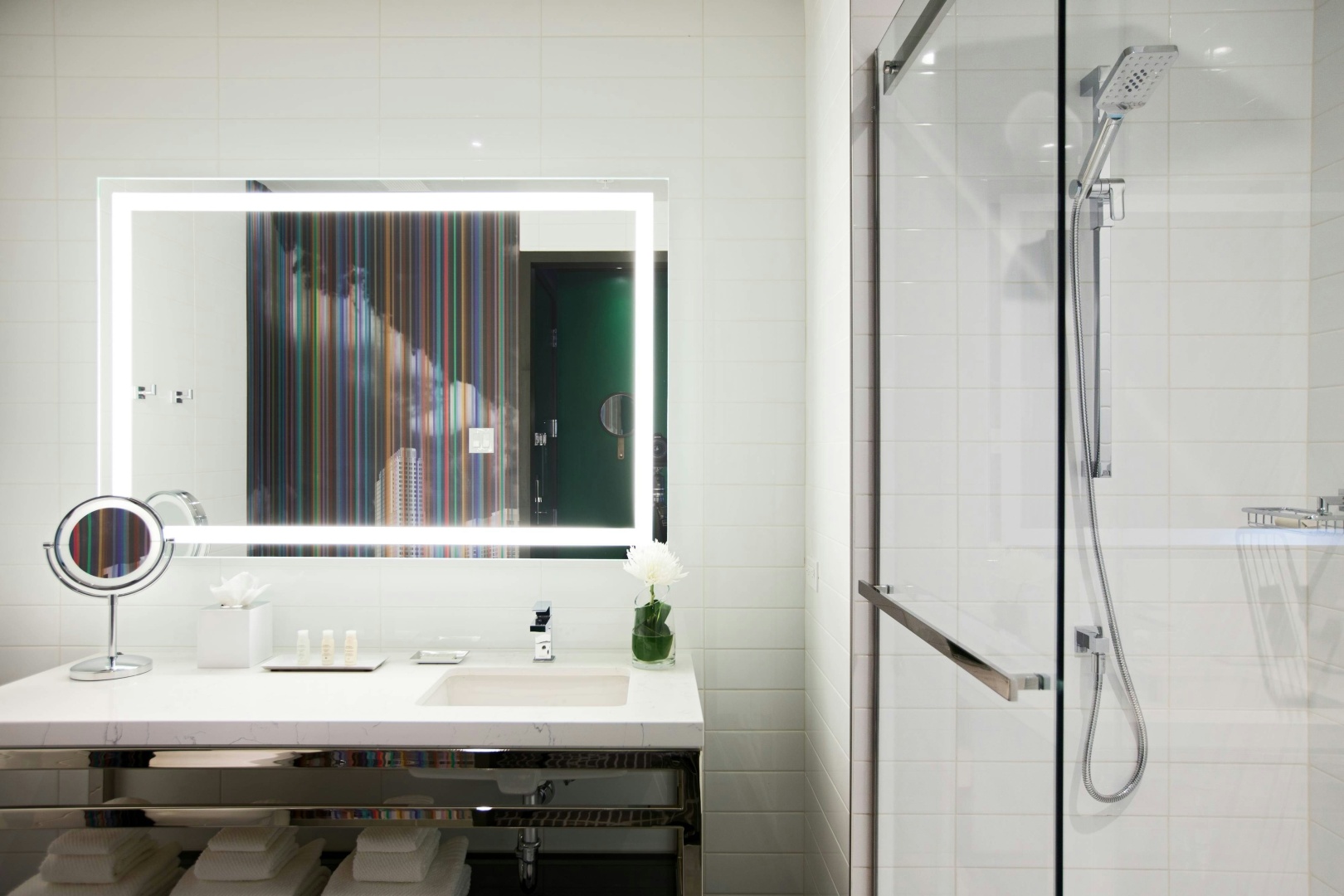Photo - Renaissance Montreal Downtown Hotel