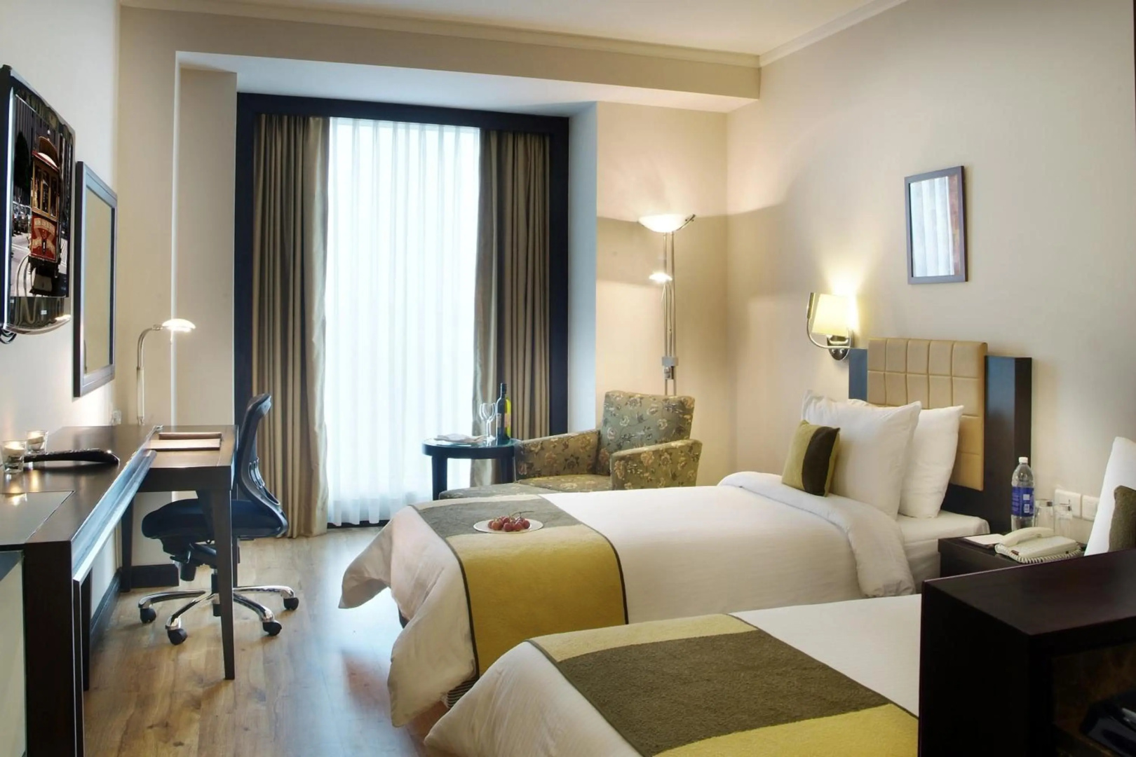 Photo - Goldfinch Hotel Delhi NCR