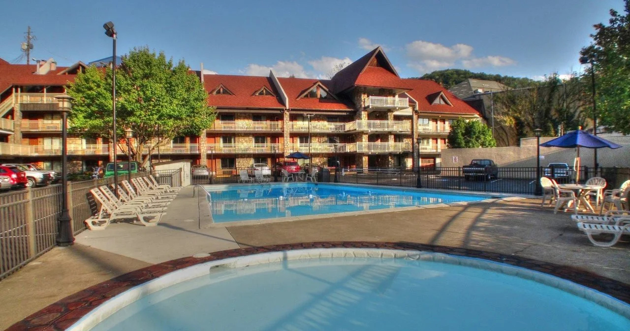 Foto - Crossroads Inn & Suites