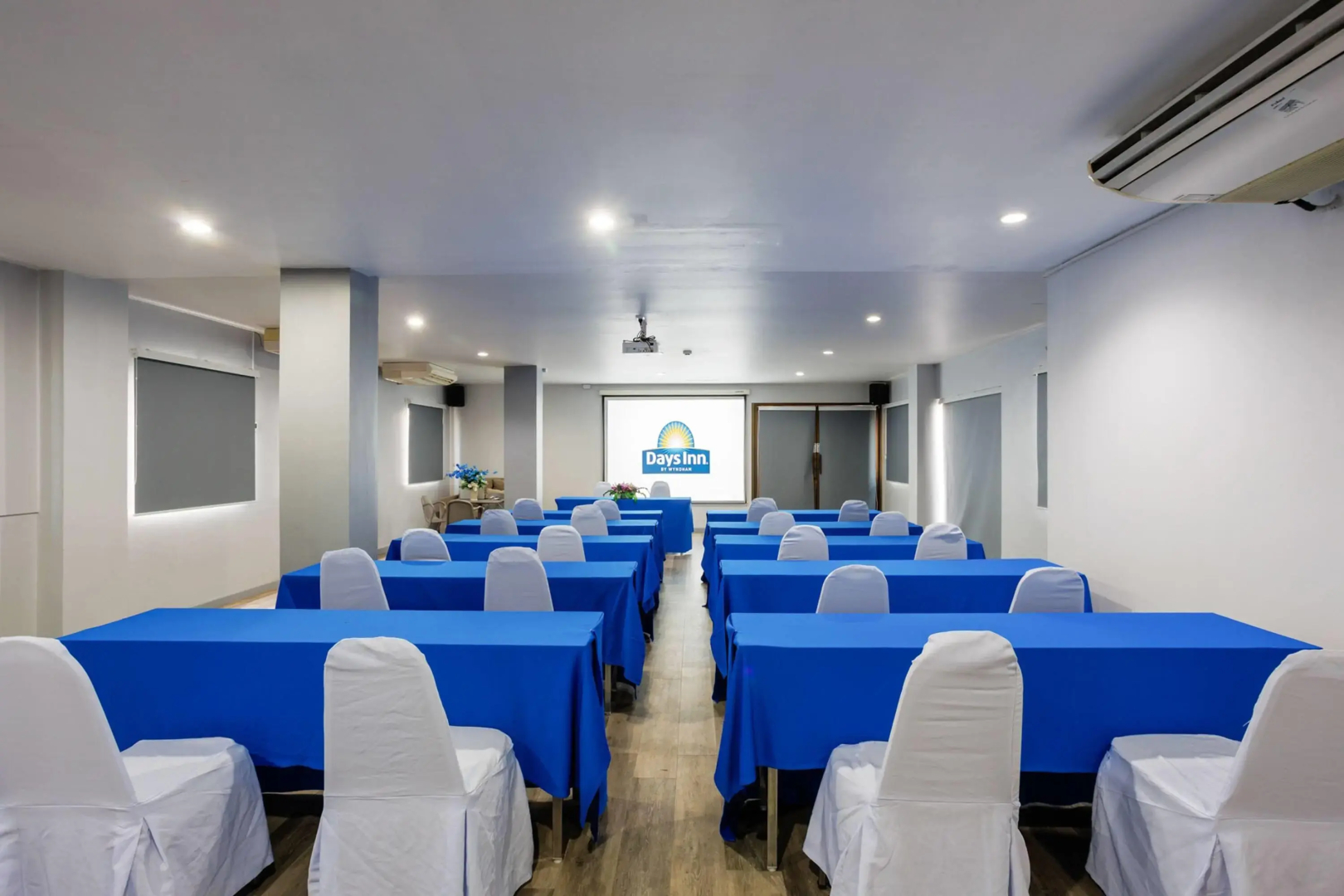Foto - Days Inn by Wyndham Patong Beach