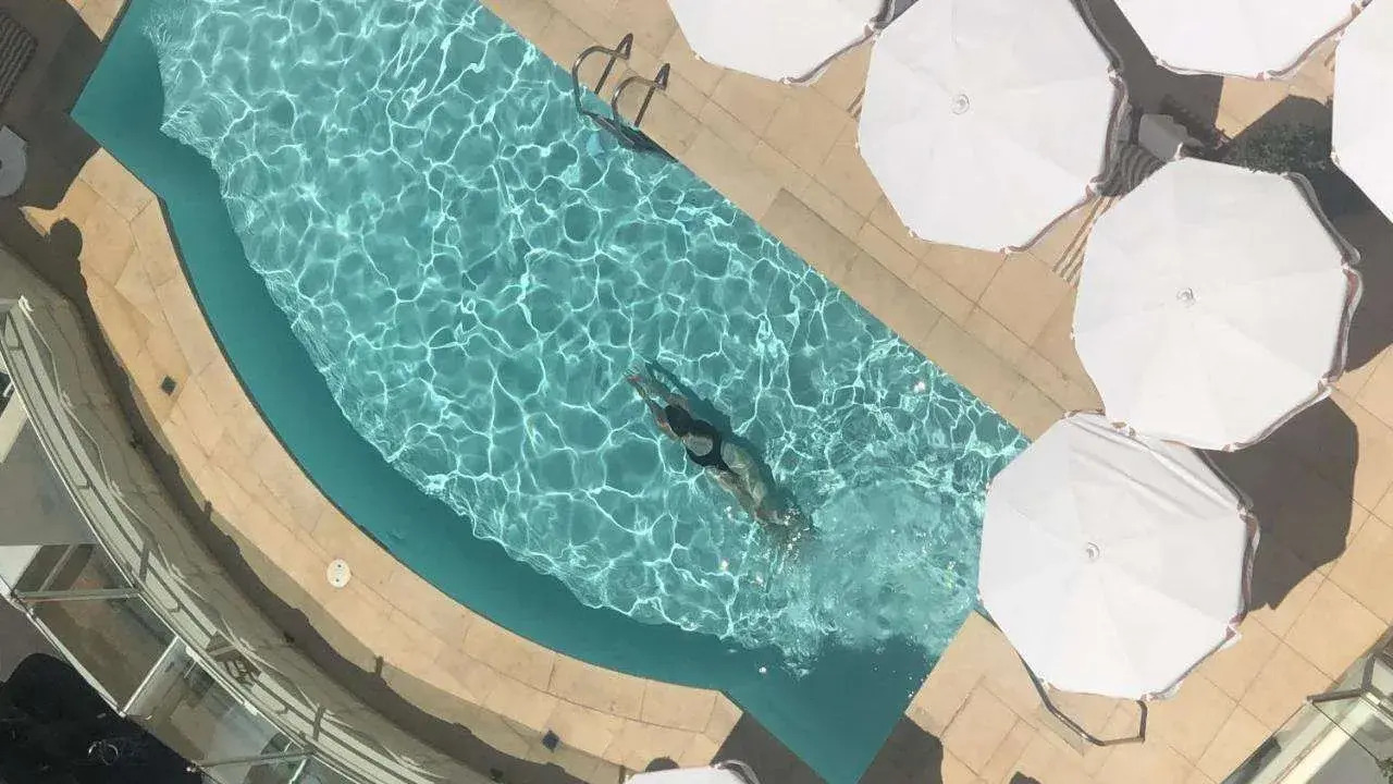 Photo - Sunset Tower Hotel