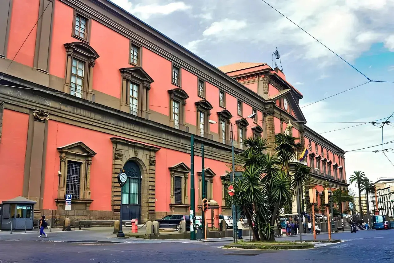 Photo - HOTIDAY Room Collection - Napoli Museo Suite