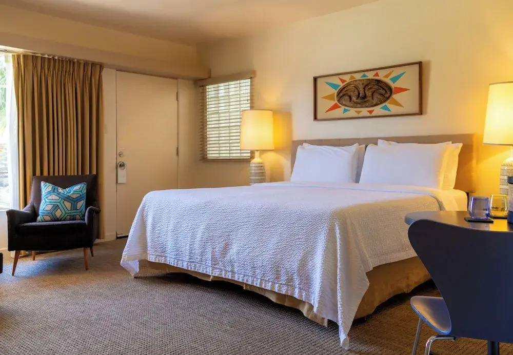 Photo - The Hideaway - 21 and Over