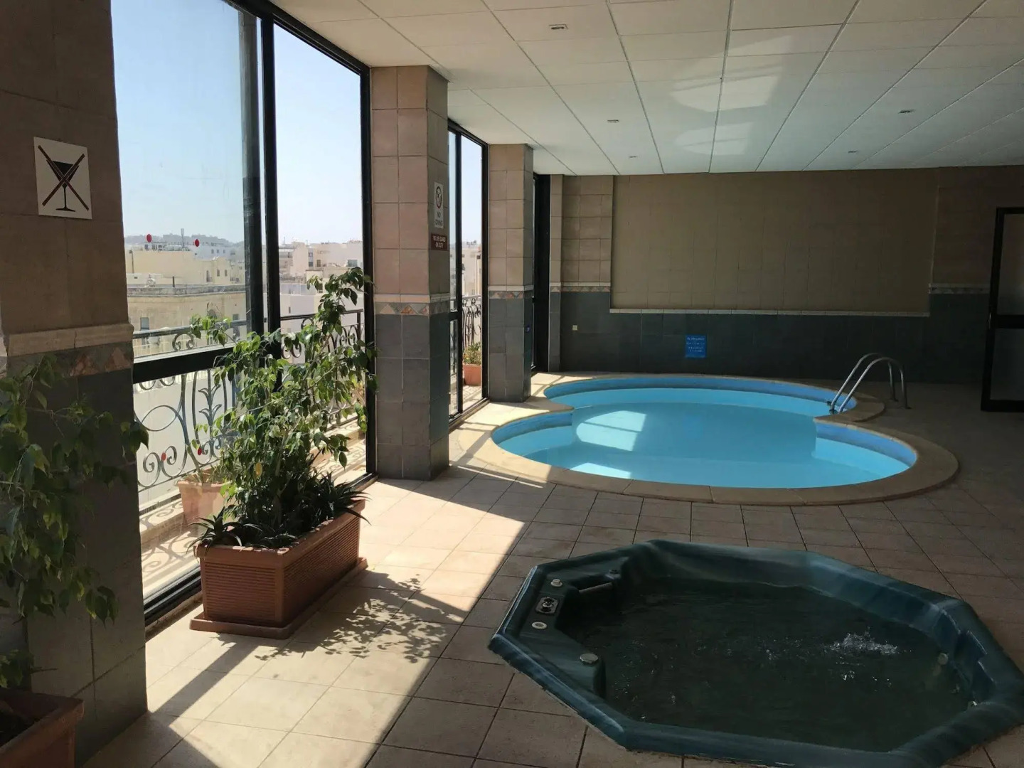 Photo - Windsor Hotel