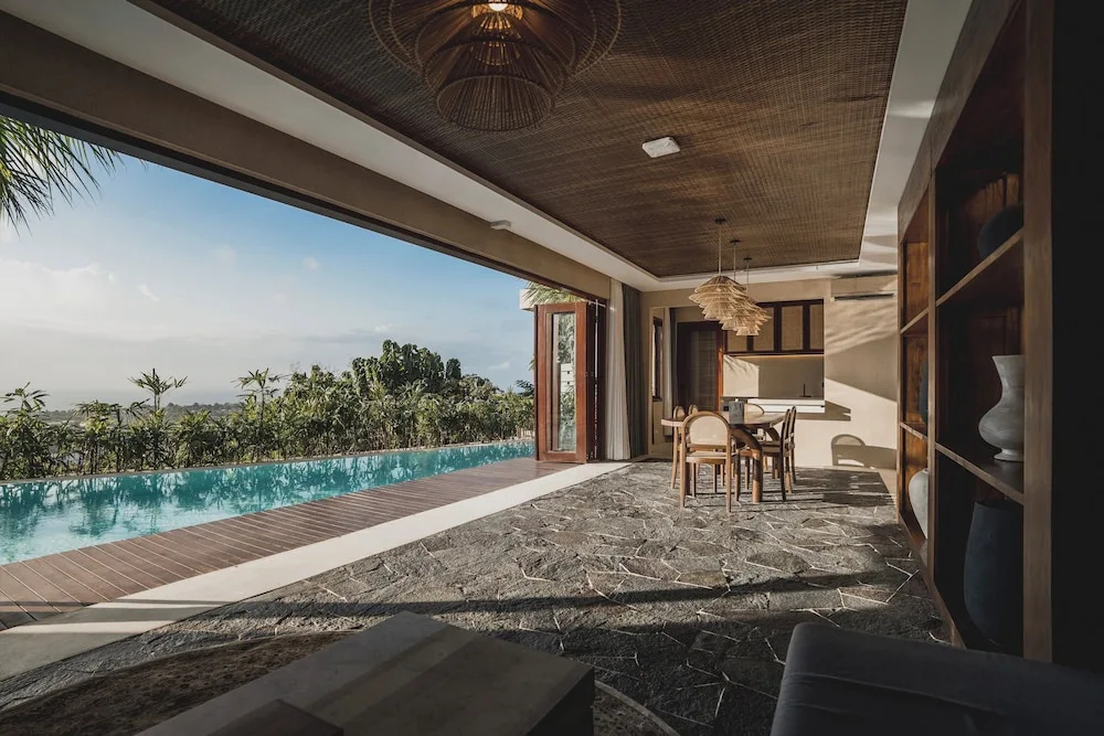 Курортный отель Seascape Resort & Spa Uluwatu by Ini Vie Hospitality