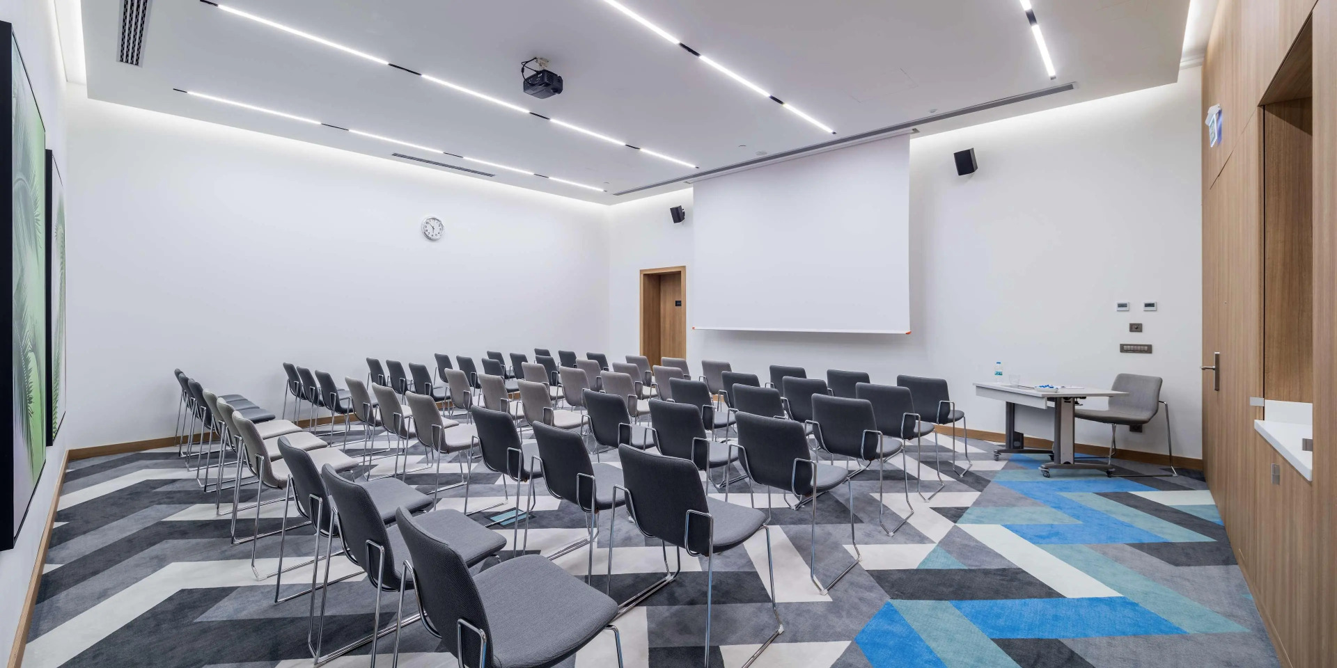 Photo - Hampton by Hilton Istanbul Zeytinburnu